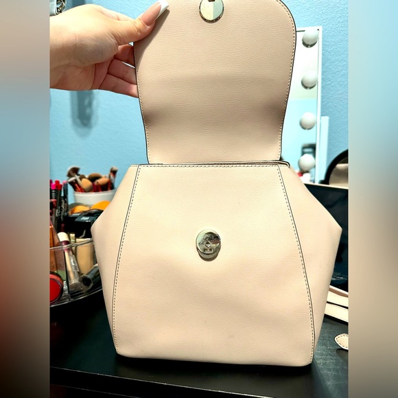 Kate spade back pack - Picture 2 of 3